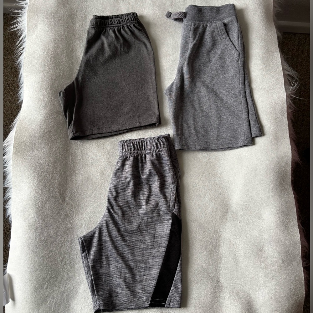 Carter's/Garanimals Gray Shorts Bundle of 3 Size 5T Boys